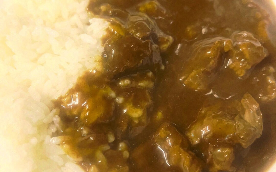 本日は祭日！昼より通し営業しています